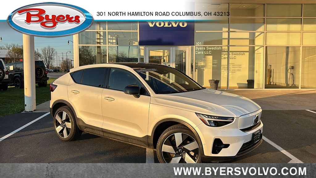 Crystal White 2023 Volvo C40 Recharge Twin Plus eAWD SUV / Crossover All-Wheel Drive 1-Speed Automatic
