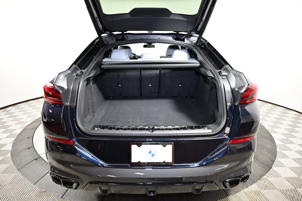 Thumbnail: 2026 BMW X6 - 10