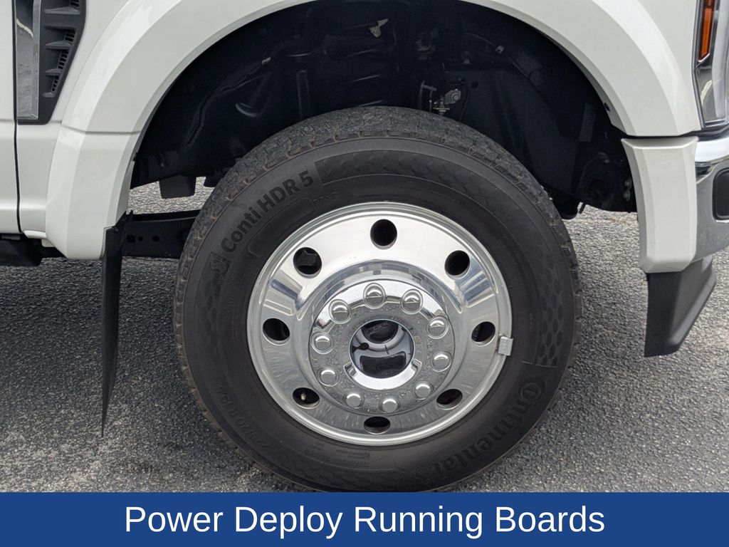 2025 Ford F-450 Super Duty LARIAT