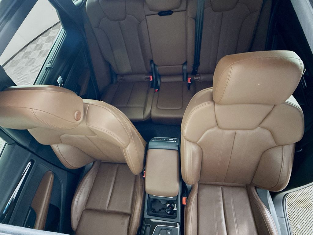 Thumbnail: 2019 Audi Q5 - 22