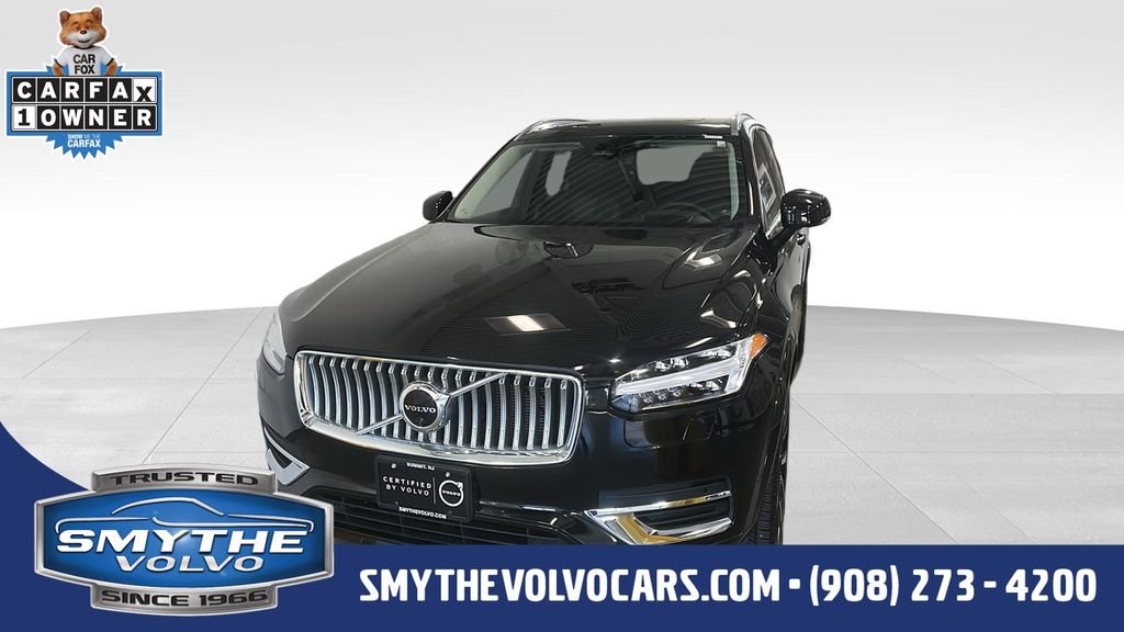 Onyx Black Metallic 2023 Volvo XC90 B5 Plus Bright Theme AWD SUV / Crossover All-Wheel Drive Automatic