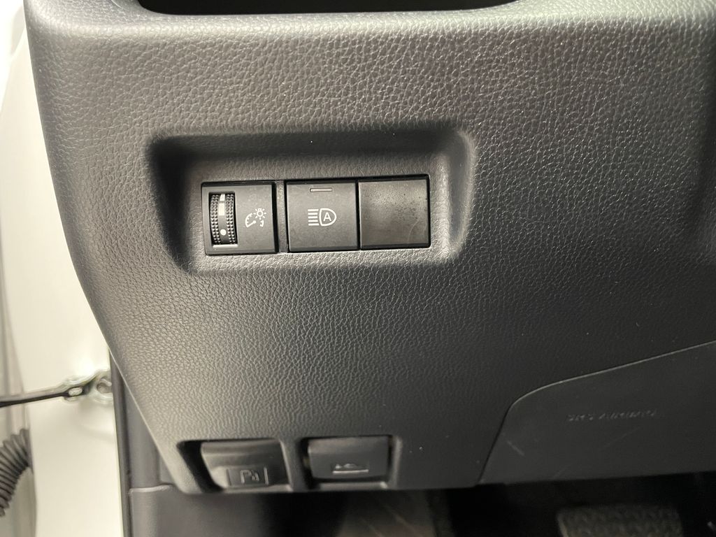 2024 Toyota RAV4 XLE 20