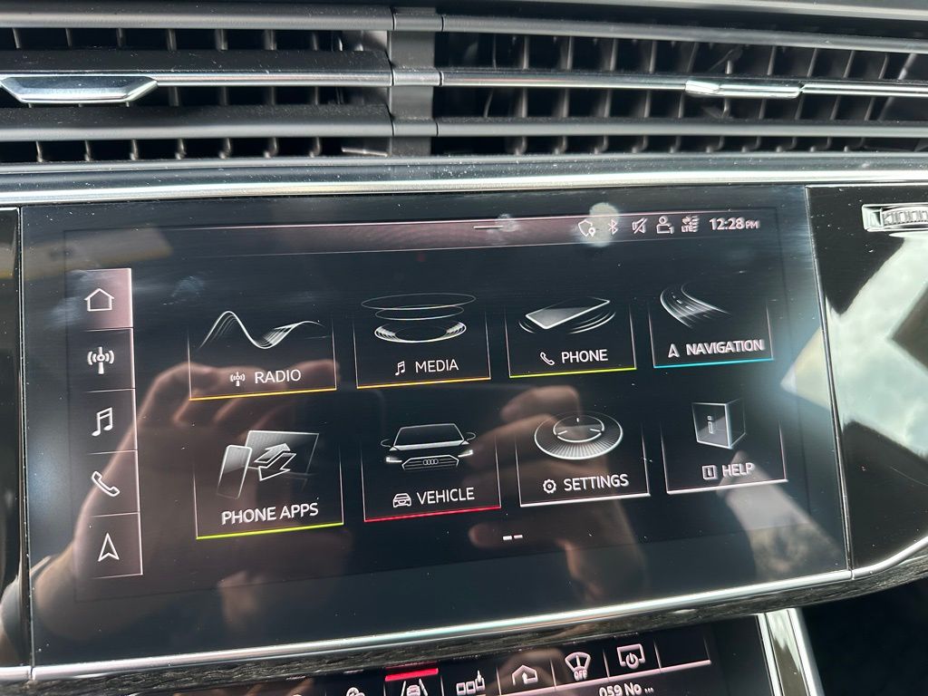 Thumbnail: 2019 Audi Q8 - 22