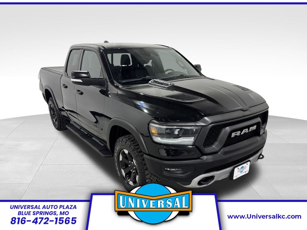 Diamond Black Crystal Pearlcoat 2021 RAM 1500 Pickup Truck Four-Wheel Drive 8-Speed Automatic