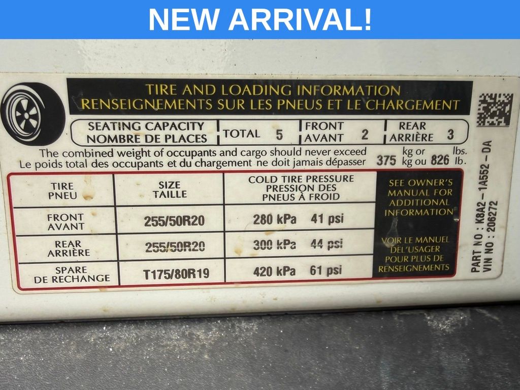 Used 2019 White Land Rover SE R-Dynamic image 46