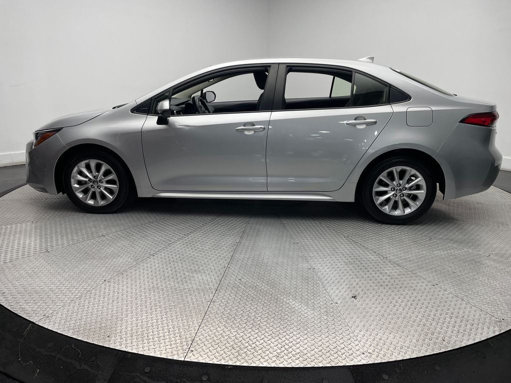 Thumbnail: 2022 Toyota Corolla - 8