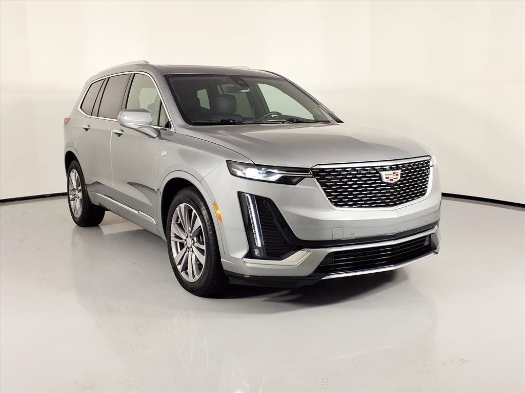 2025 Cadillac XT6 Premium Luxury FWD