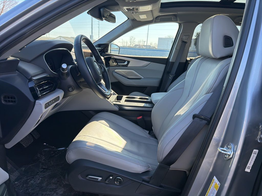 Thumbnail: 2025 Acura MDX - 18