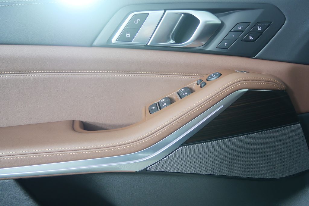 Thumbnail: 2026 BMW X5 - 8