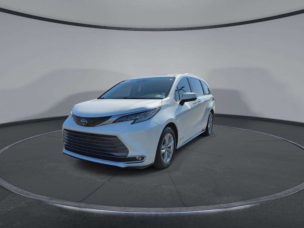 Thumbnail: 2021 Toyota Sienna - 4