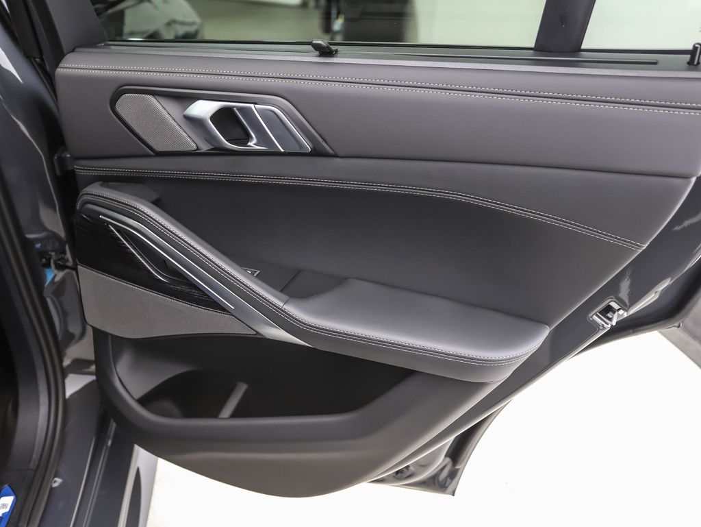 Thumbnail: 2026 BMW X6 - 24