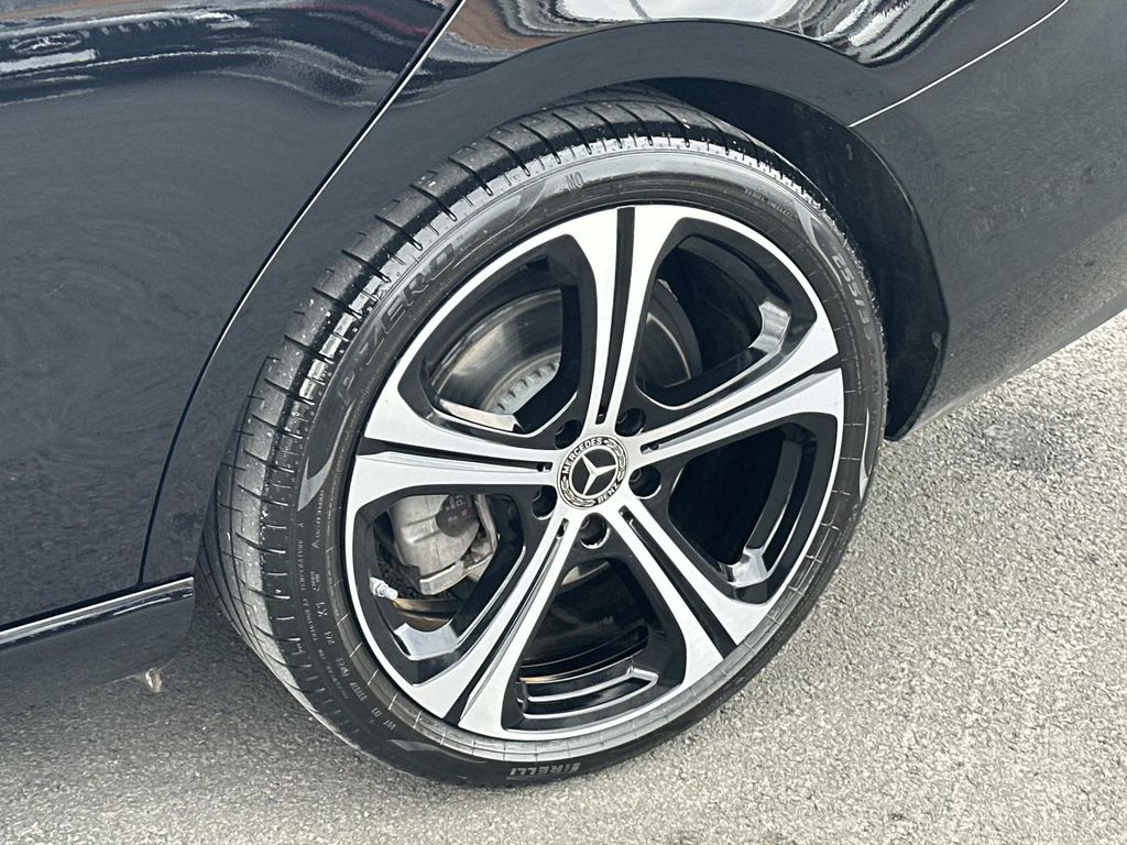 Thumbnail: 2025 Mercedes-Benz C-Class - 16