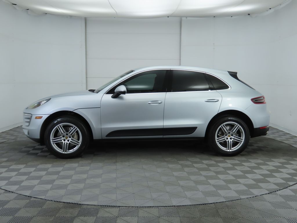 Thumbnail: 2015 Porsche Macan - 2