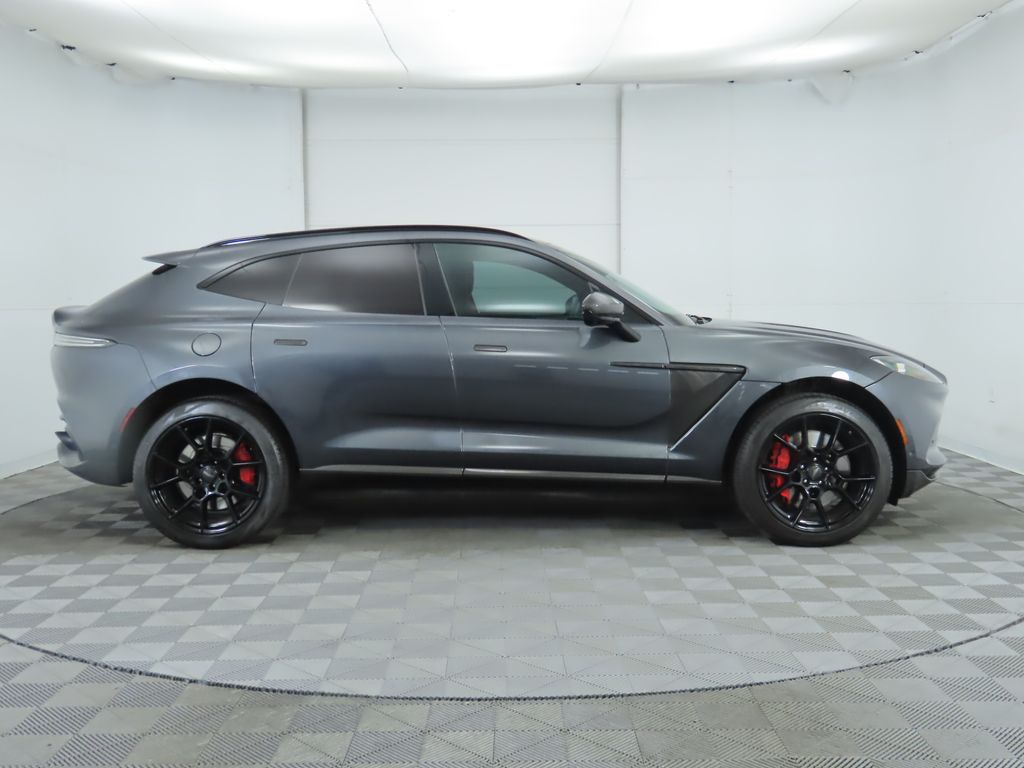 2021 Aston Martin DBX Base 4