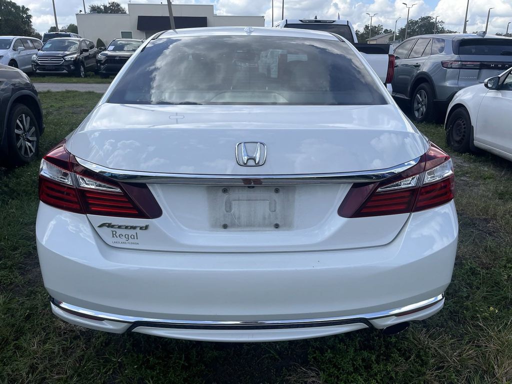 2017 Honda Accord EX-L 3