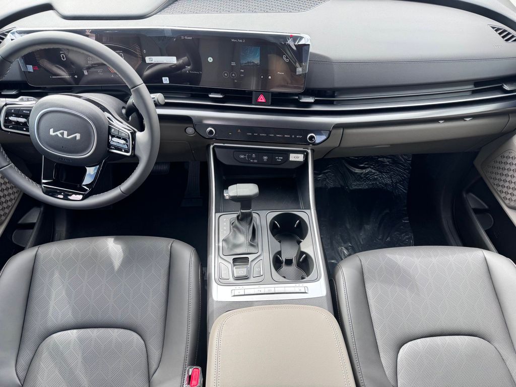 New 2026 Kia Carnival MPV Van