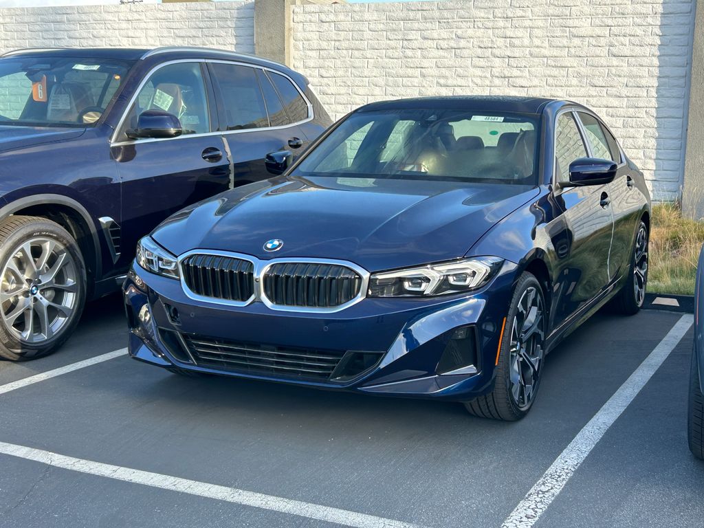 Thumbnail: 2025 BMW 3 Series - 2