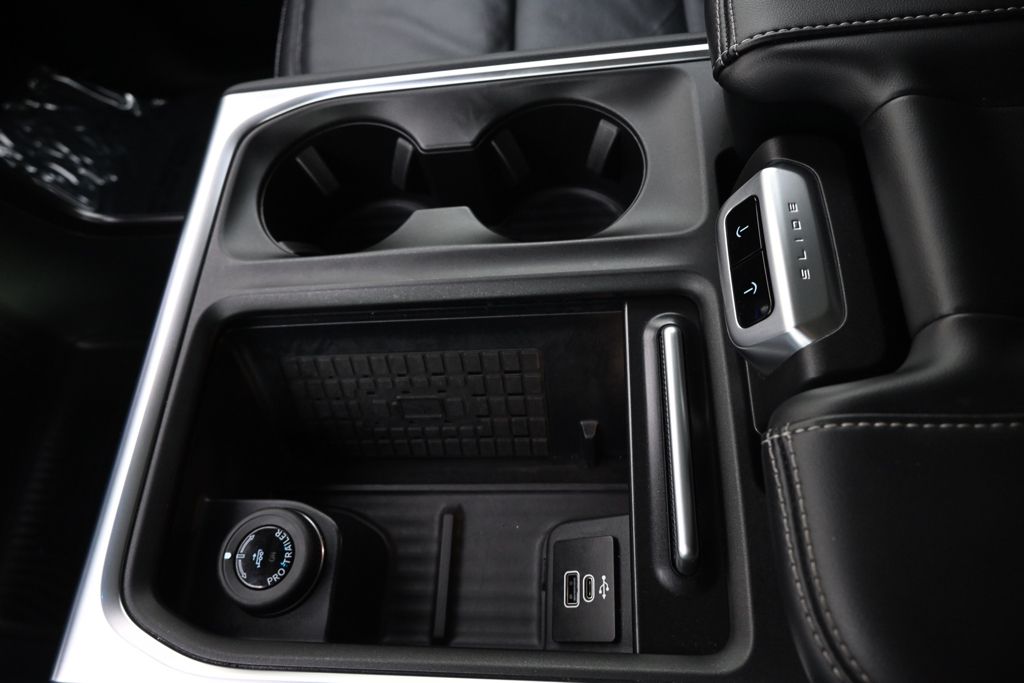 Used 2025 White Ford Platinum image 33