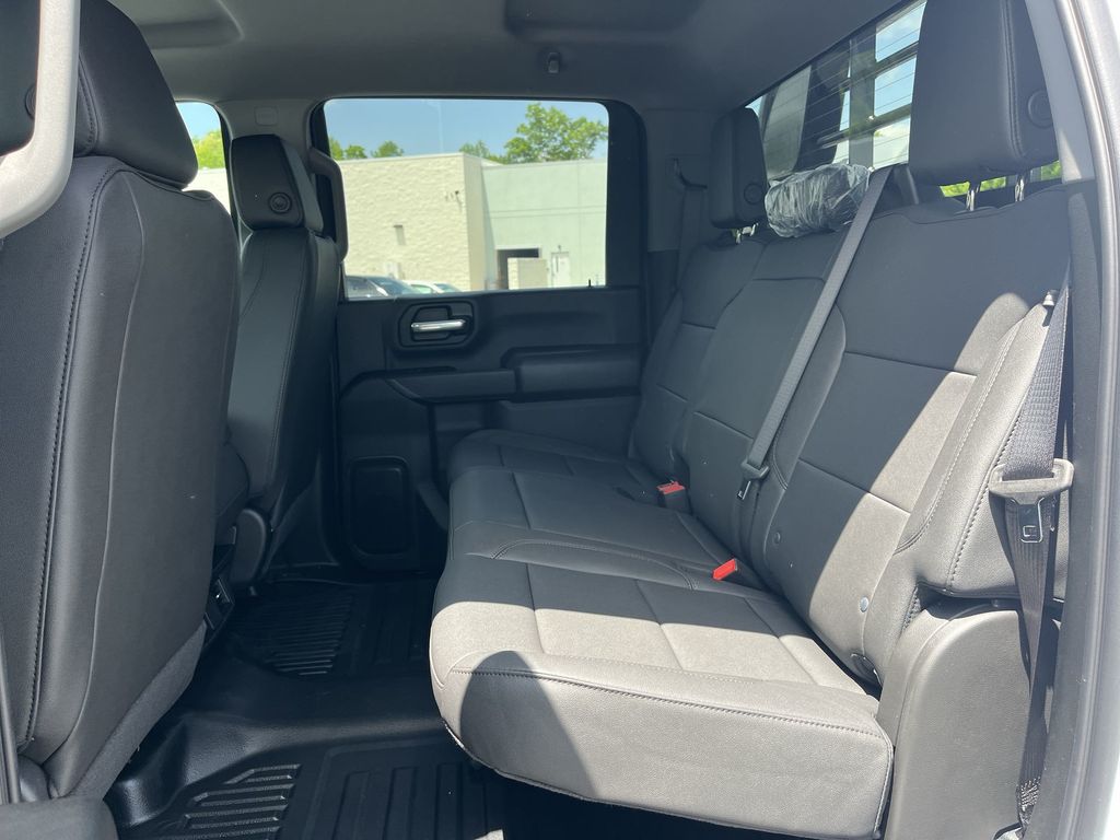 2025 Chevrolet Silverado 3500HD Work Truck photo