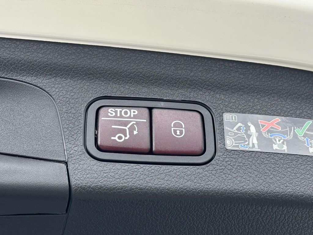 2025 Mercedes-Benz GLE 350 21