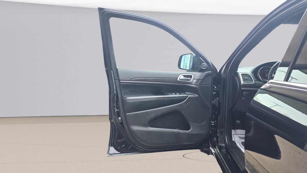 Certified Used 2018 Black Jeep Altitude image 13