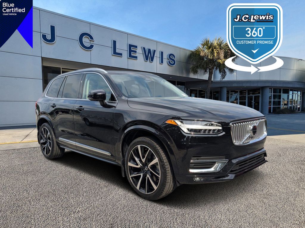 2023 Volvo XC90 B6 Plus 7-Seater