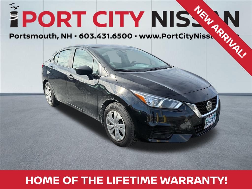 2022 Nissan Versa S FWD