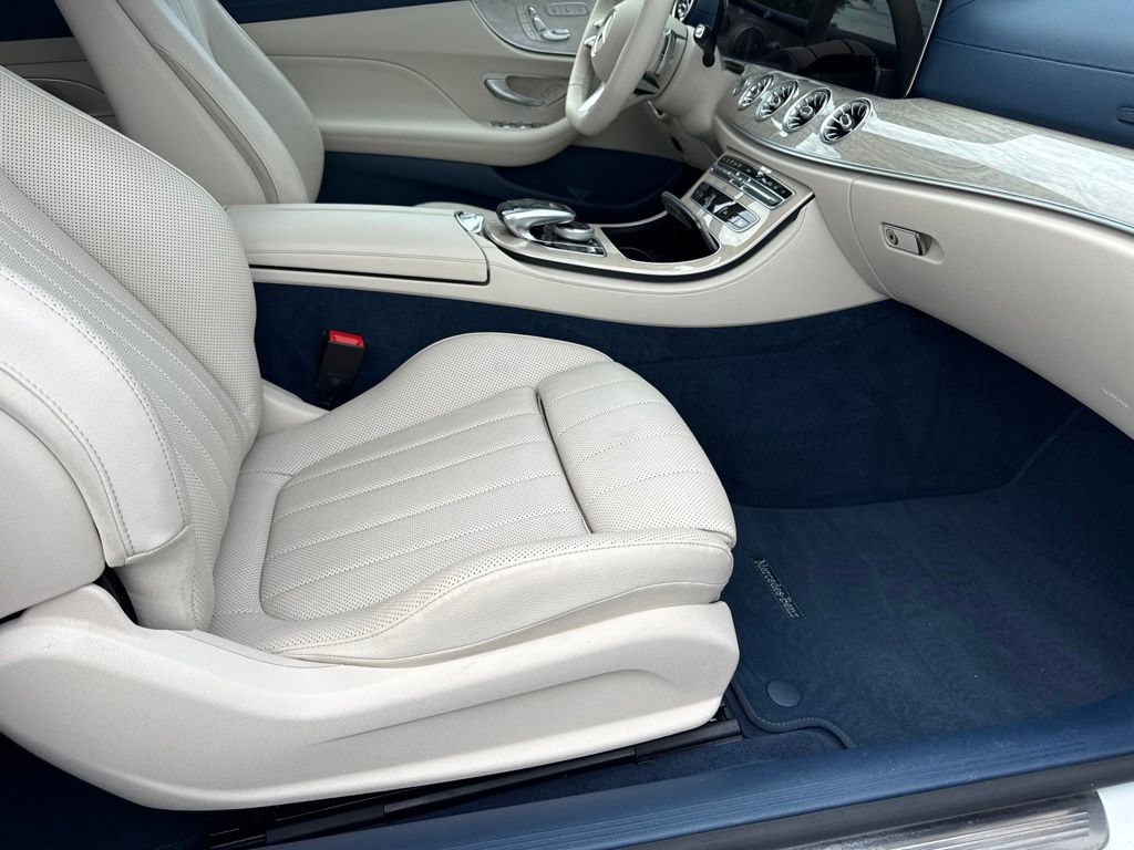 Thumbnail: 2023 Mercedes-Benz E-Class - 19