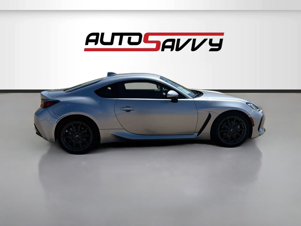 Used 2024 Silver Subaru Limited image 8