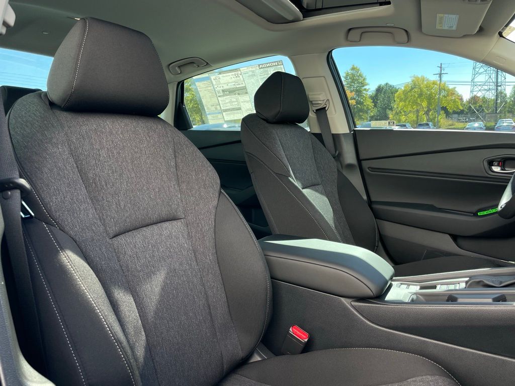 2025 Honda Accord SE 29