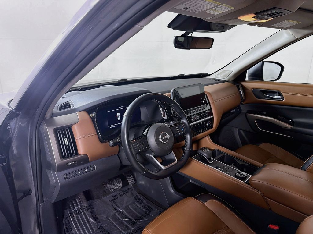 Used 2023 Nissan Pathfinder SUV