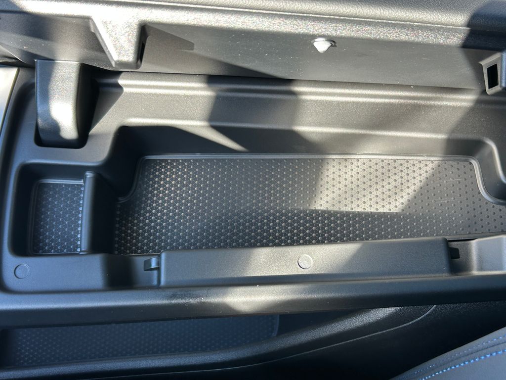 Thumbnail: 2025 BMW X2 - 29