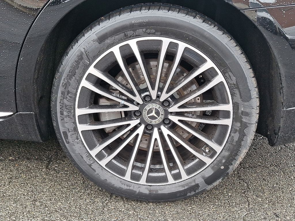 Thumbnail: 2023 Mercedes-Benz S-Class - 9