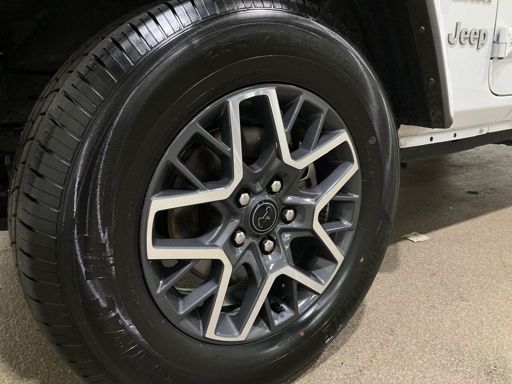 2024 Jeep Wrangler 4-Door Sahara 4x4