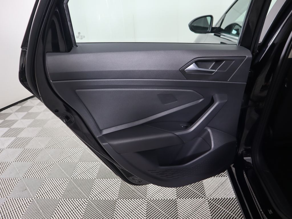 Thumbnail: 2019 Volkswagen Jetta - 26