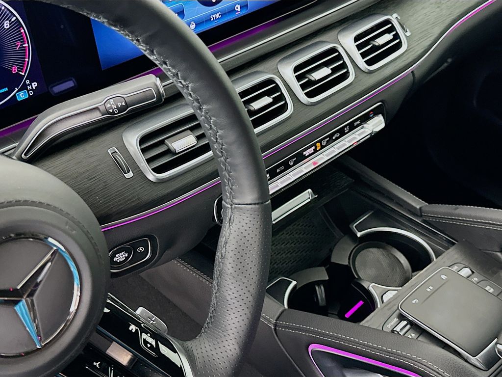 Thumbnail: 2025 Mercedes-Benz GLS - 17