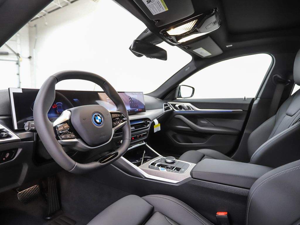 2025 BMW i4 xDrive40 10