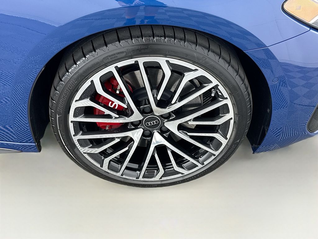 Thumbnail: 2025 Audi S5 - 31