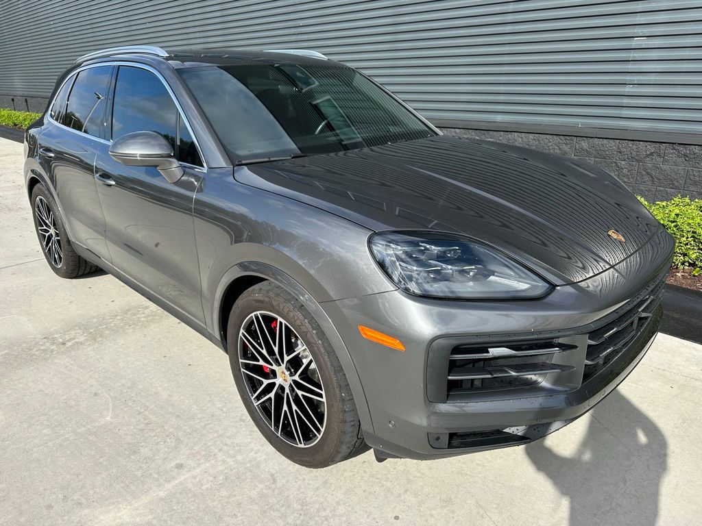 Thumbnail: 2024 Porsche Cayenne - 11