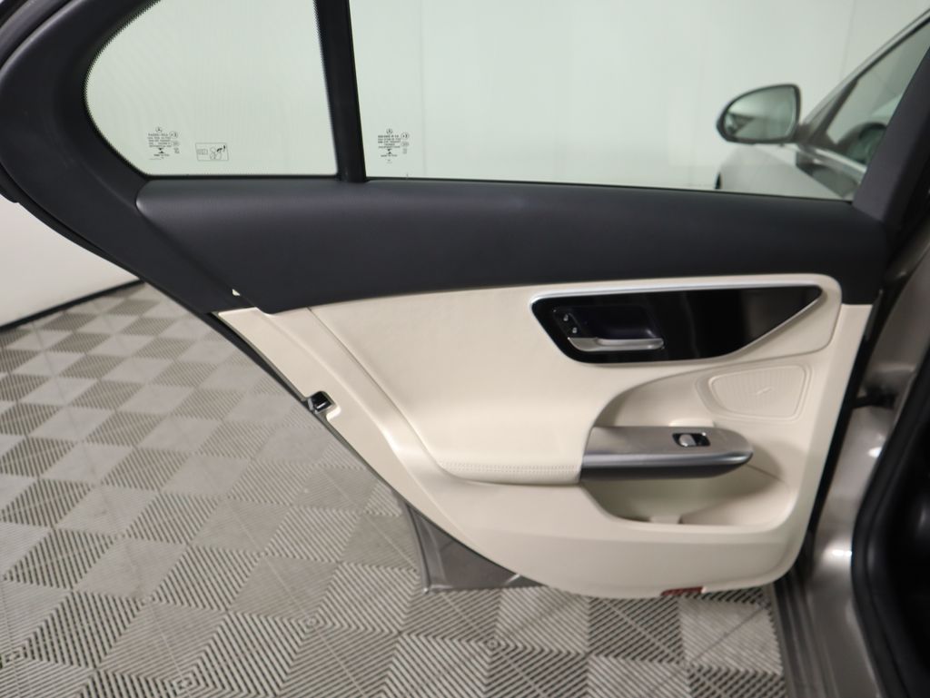 Thumbnail: 2022 Mercedes-Benz C-Class - 27