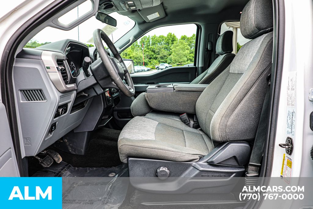 Used 2023 White Ford XLT image 18