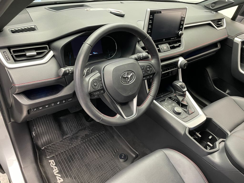 2022 Toyota RAV4 Prime XSE 11