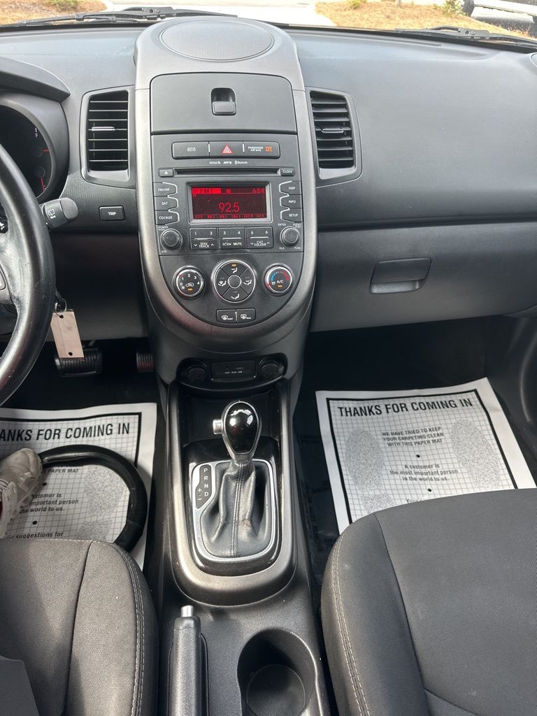 2013 Dune Kia Soul Plus FWD Hatchback