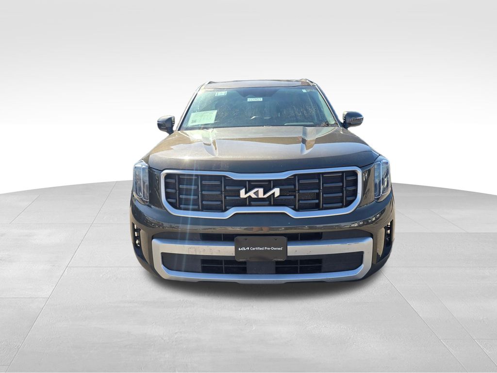 Used 2025 Green Kia S image 8