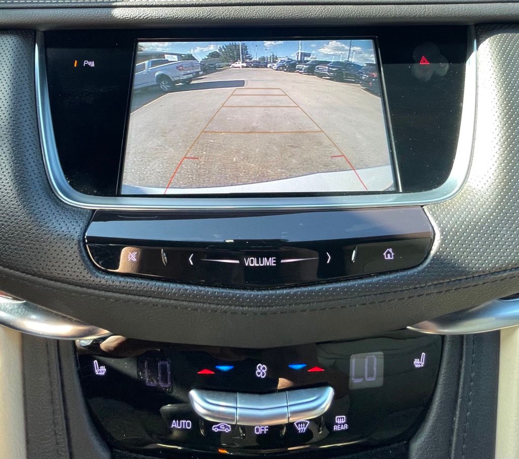 2019 Cadillac XT5 Luxury White at Cook Ford