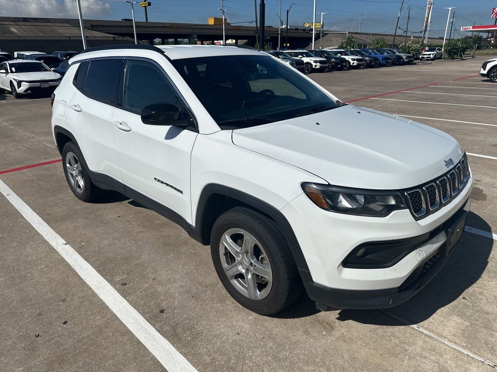 2024 Jeep Compass Latitude White/off-white at Bayshore Chrysler Jeep Dodge Ram