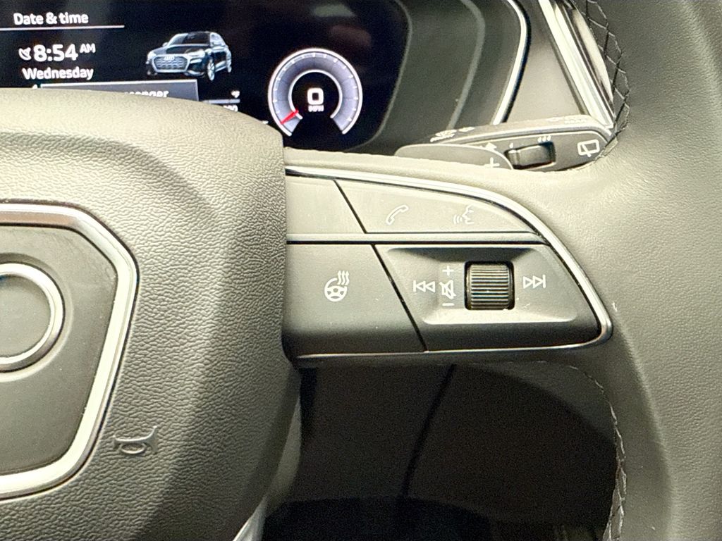 Thumbnail: 2023 Audi Q5 - 12