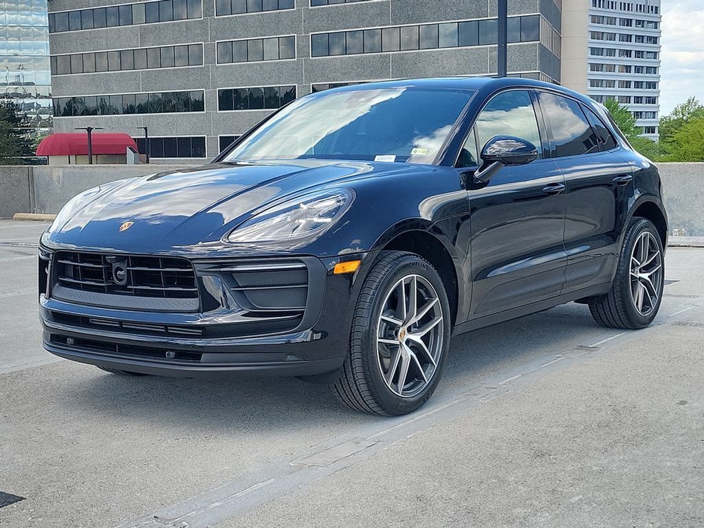 2024 Porsche Macan  -
                Vienna, VA