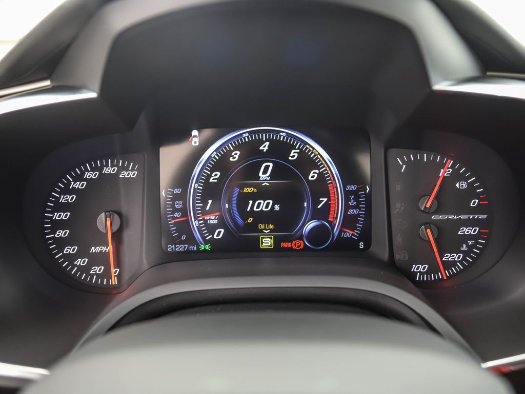 2017 Chevrolet Corvette Grand Sport w/2LT 13