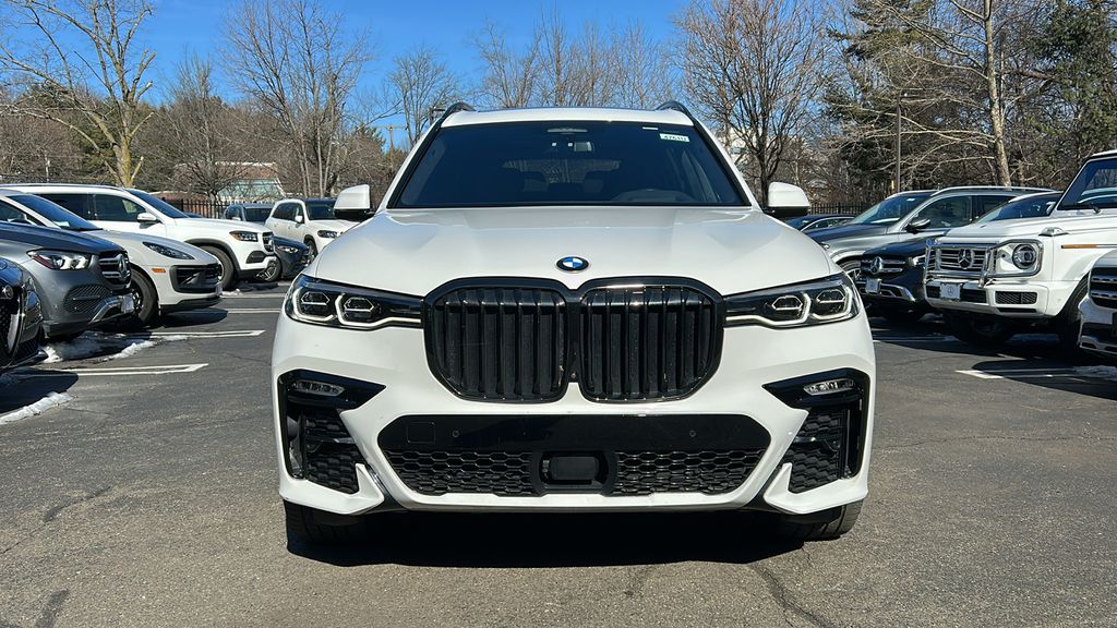 2022 BMW X7 xDrive40i 2